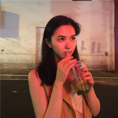 女生头像活泼可爱阳光图片