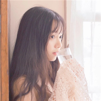 女生头像活泼可爱阳光图片