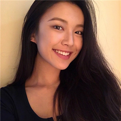 女生抽烟伤感带字头像图片