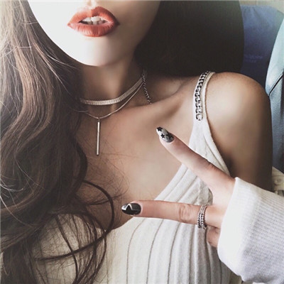 韩国女生卷发唯美头像图片