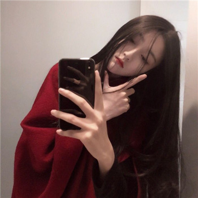 女生动漫黑白背影头像图片