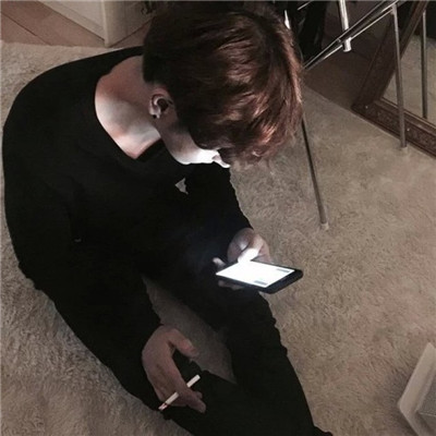2018个性一个男生用女生的动漫头像图片