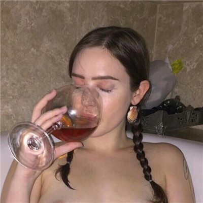 qq头像女生动漫冷酷拽图片