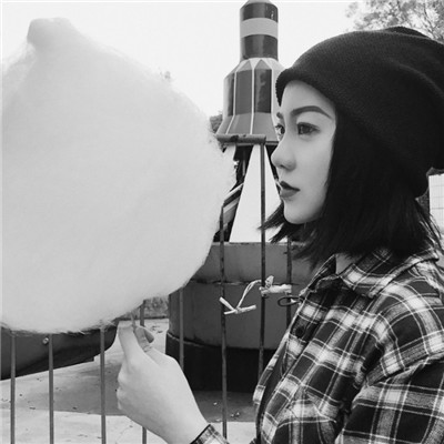 qq头像欧美女生彩色图片