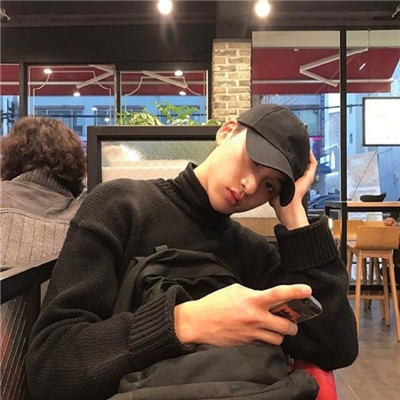 快手头像带烟的动漫男生头像图片