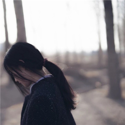 女生高清头像卖萌可爱图片