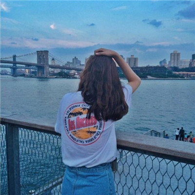 女生高清头像卖萌可爱图片