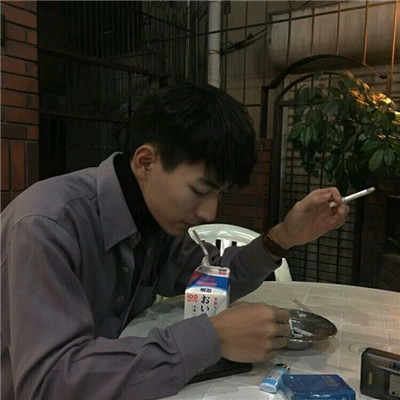 帅气小哥哥头像高清图片分享姓包氏微信头像 男生图片
