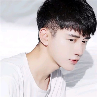 2018快手头像男生独自看花的头像图片