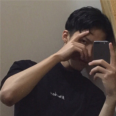 2018朋友圈背景图片背影男生头像图片