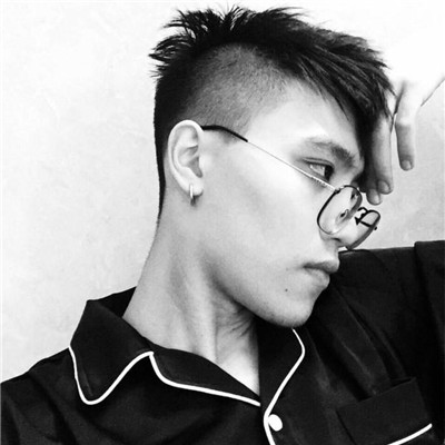 2018超棒的黑白帅哥头像图片头像背影男生非主流头像带字伤感图片大全图片