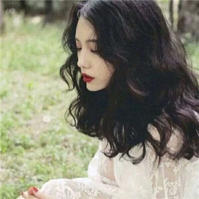 qq头像女生戴帽子韩国图片