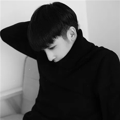 2018可爱高清男生头像图片