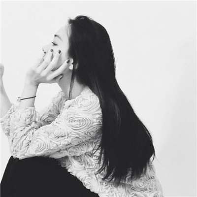 qq女生受伤流血头像图片