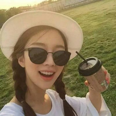qq女生头像绿色侧面图片