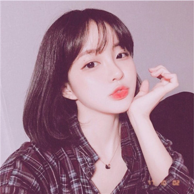 卷发女生侧脸头像女生图片