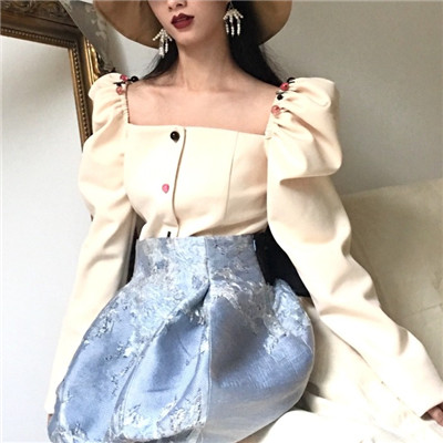 黑白手绘动漫头像女生图片