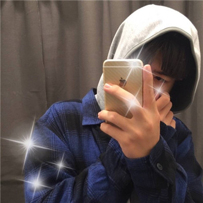 2018超帅气精神病院动画头像男生图片