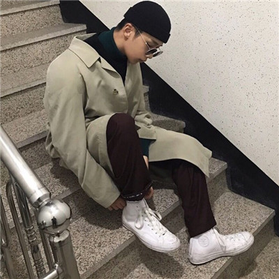 2018超帅气精神病院动画头像男生图片