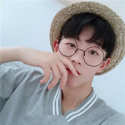 快手头像潮男戴眼镜文艺范可爱萌猫图片高清卡通头像男生头像图片