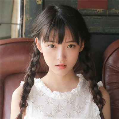 阳光活泼女生头像高清图片