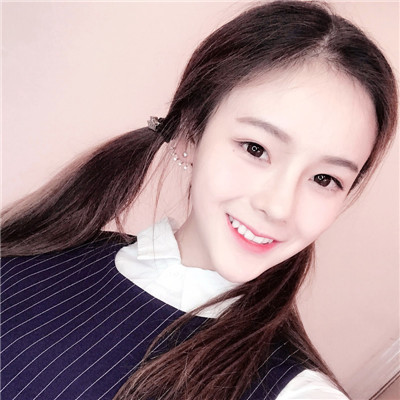 阳光活泼女生头像高清图片
