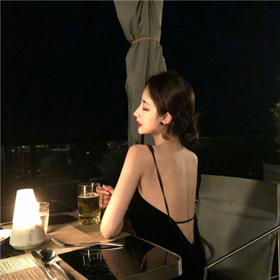 女生头像素描卡通情侣图片