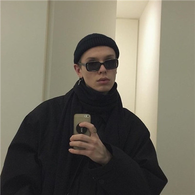 自恋特别帅的男生头像侧脸图片