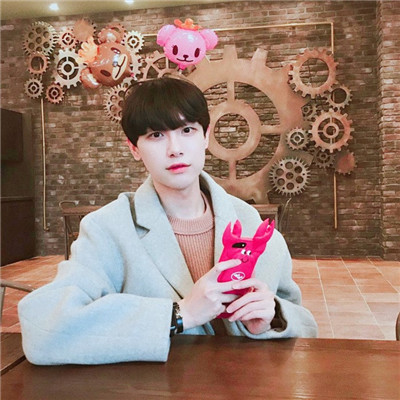 最新版2018男生和女生qq闺蜜头像图片