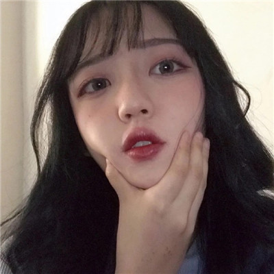 qq女生头像绿色侧面图片