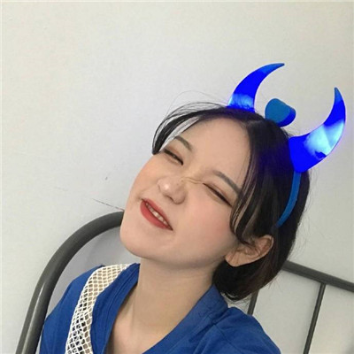 qq女生头像绿色侧面图片