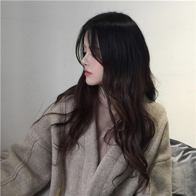 qq女生头像一男一女背图片