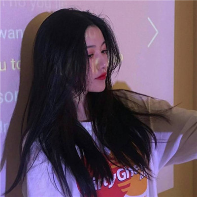 qq女生头像短发超拽图片
