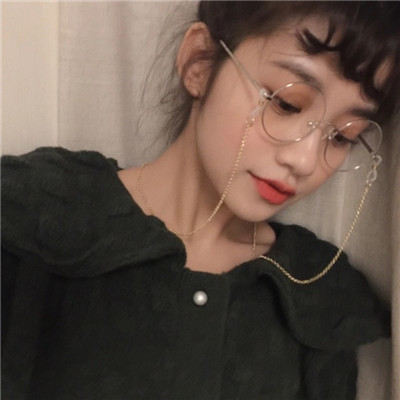 qq女生头像短发超拽图片