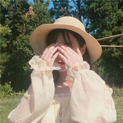 黑色衣服女生头像清新图片
