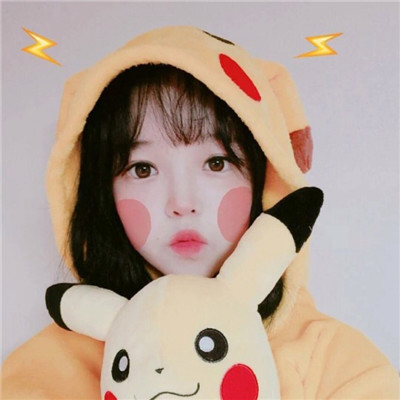 黑色衣服女生头像清新图片