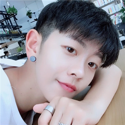 开心个人头像男生图片