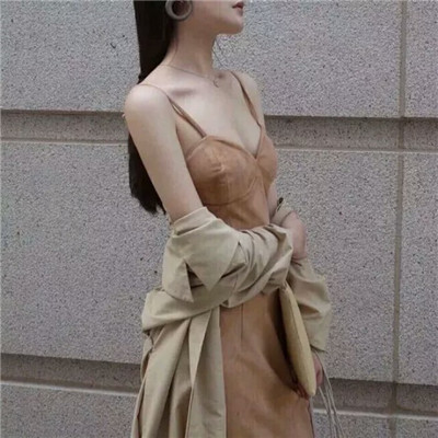有相框的呆萌女生头像图片