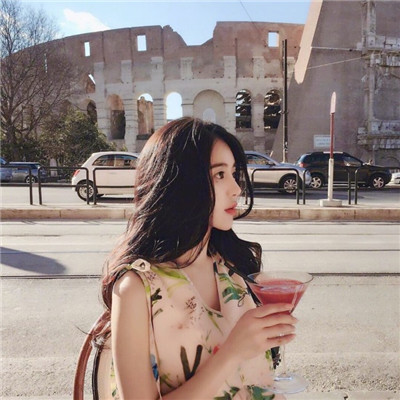 卡通女生头像唯美时尚图片