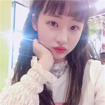 卡通女生头像唯美时尚图片