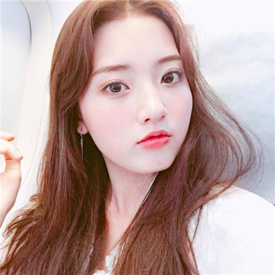 卡通女生头像唯美时尚图片