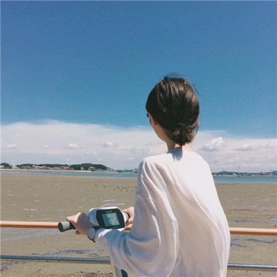 qq头像 黑白 女生图片