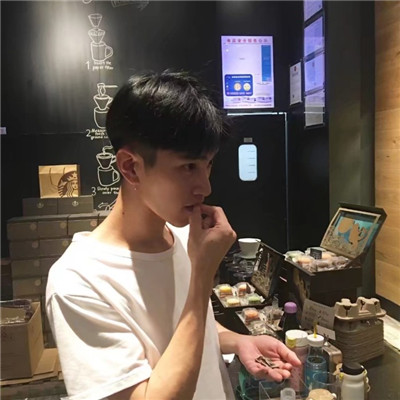 个性帅气比较二的萌娃照片可爱头像男生图片
