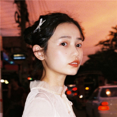 qq头像欧美女生彩色图片