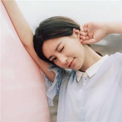 qq头像欧美女生彩色图片