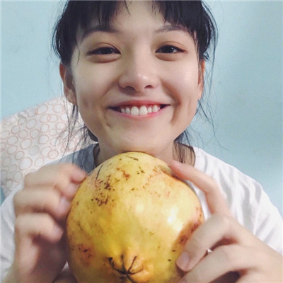 qq头像欧美女生彩色图片