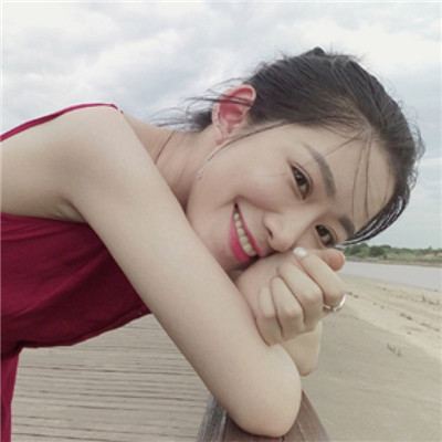 戴复古圆眼镜女生头像图片