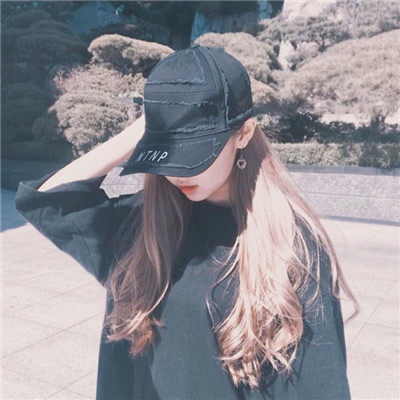 高冷女生卡通背面头像图片