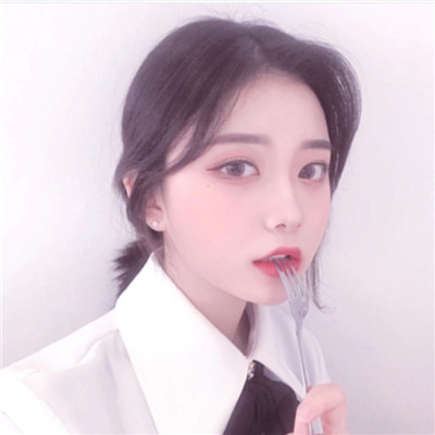 白色头像女生霸气头像图片