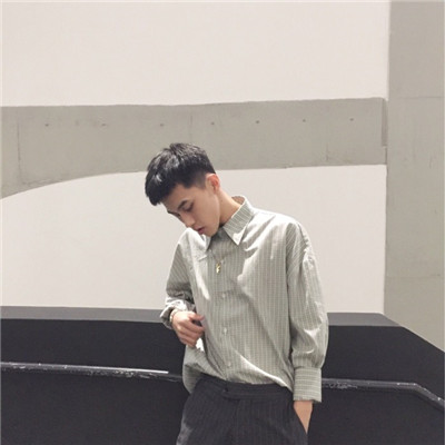 帅哥不露脸的qq男生咖啡杯个性头像图片